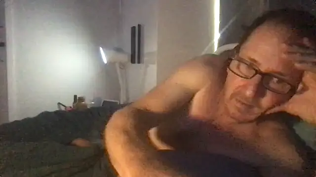 Snapshot of MrBombasticxxx chatting on 4, 5, 2026 MrBombasticxxx online show from 4, 5, 2026