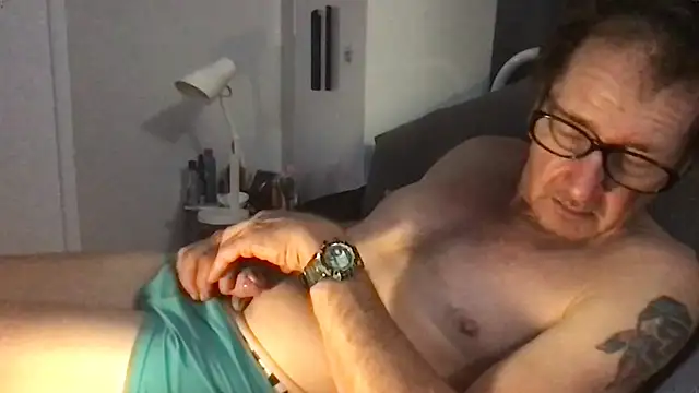 Snapshot of MrBombasticxxx chatting on 23, 7, 2026 MrBombasticxxx online show from 23, 7, 2026