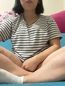 Snapshot of edeece chatting on 3, 3, 2026 edeece online show from 3, 3, 2026