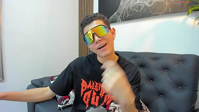 nicocrown online show from 14, 3, 2026