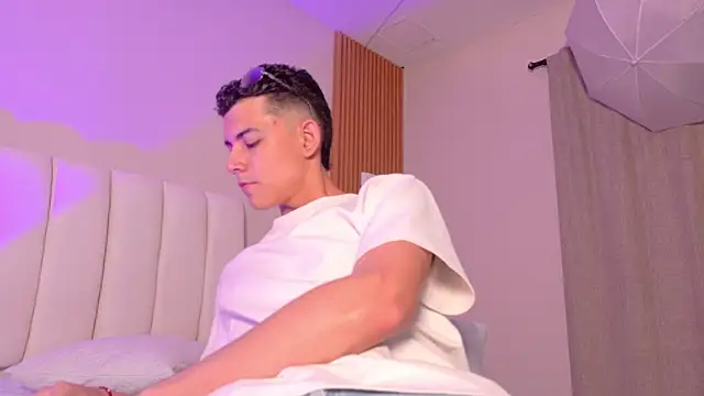 nicocrown online show from 26, 3, 2026