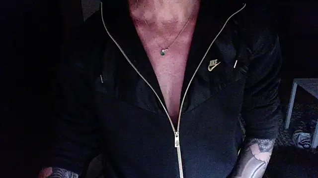 Snapshot of love_save_the_world chatting on 19, 5, 2026 love save the world online show from 19, 5, 2026