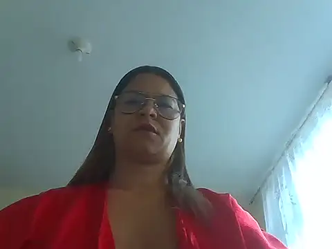 Jiwon Han online show from 5, 3, 2026