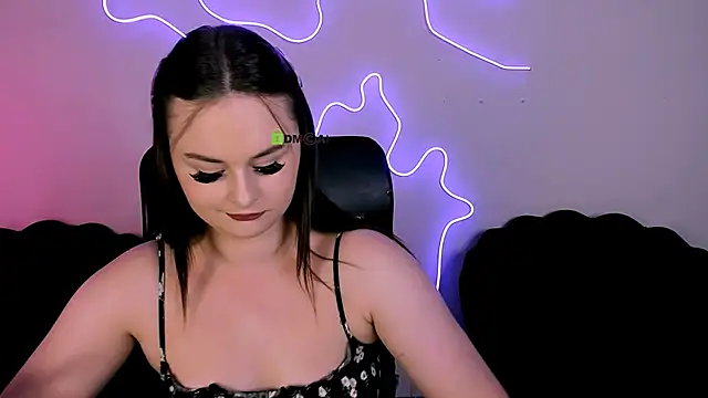 miss courtney  online show from 23, 6, 2026
