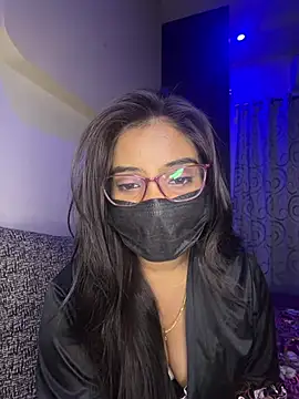Snapshot of nikki_catz chatting on 18, 4, 2026 nikki catz online show from 18, 4, 2026
