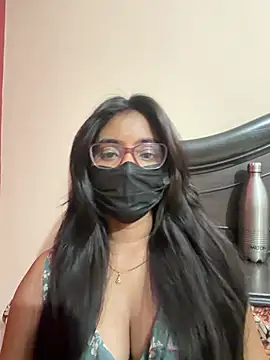 Snapshot of nikki_catz chatting on 6, 7, 2026 nikki catz online show from 6, 7, 2026