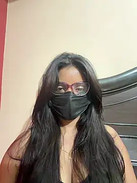 Snapshot of nikki_catz chatting on 8, 7, 2026 nikki catz online show from 8, 7, 2026