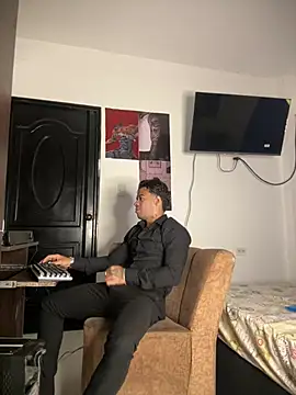 Kenny romano online show from 18, 4, 2026