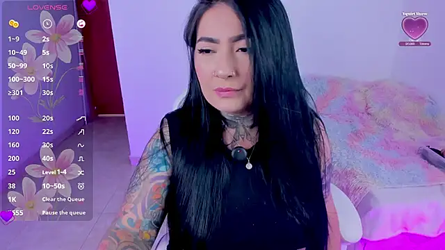 Snapshot of heeyy_kitty chatting on 1, 7, 2026 heeyy kitty online show from 1, 7, 2026
