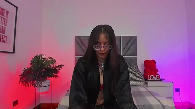 Snapshot of Katalinalee chatting on 29, 4, 2026 Katalinalee online show from 29, 4, 2026