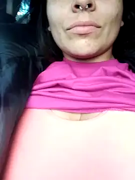 KendraBoss online show from 5, 4, 2026