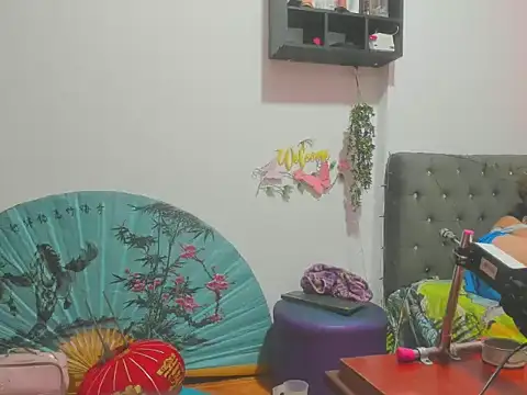 Sexy liz 1 online show from 30, 3, 2026