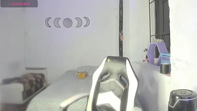 marianafoxx  online show from 13, 4, 2026