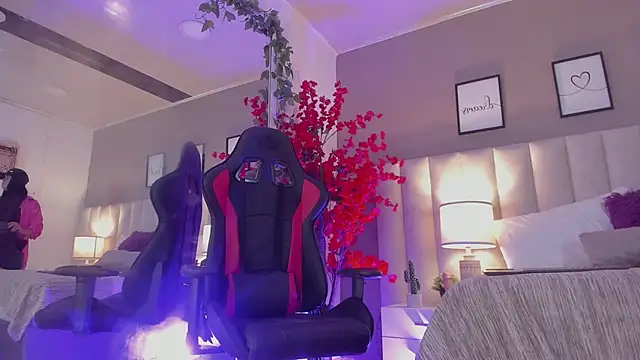 Kiara Kismet  online show from 27, 3, 2026