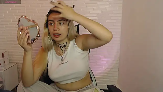 Tamaraa velez online show from 13, 3, 2026