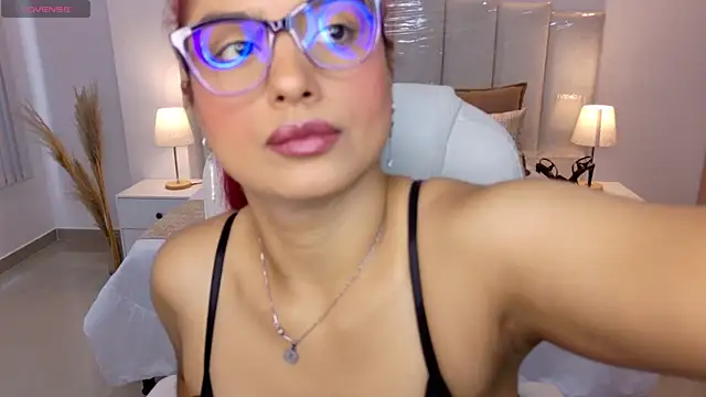 Raven-reyess online show from 13, 5, 2026