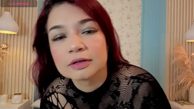 Snapshot of PaulaVegaa chatting on 14, 6, 2026 PaulaVegaa online show from 14, 6, 2026