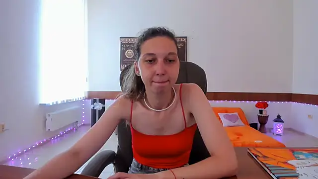 Snapshot of Ellina_Star chatting on 20, 7, 2026 Ellina Star online show from 20, 7, 2026