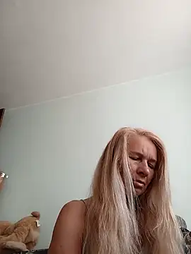 ViktoriaSexi1 online show from 19, 5, 2026
