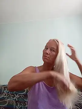 Snapshot of ViktoriaSexi1 chatting on 22, 6, 2026 ViktoriaSexi1 online show from 22, 6, 2026