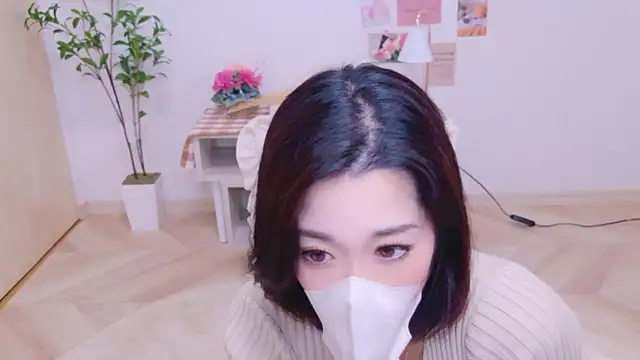 YURIKAsan  online show from 27, 5, 2026