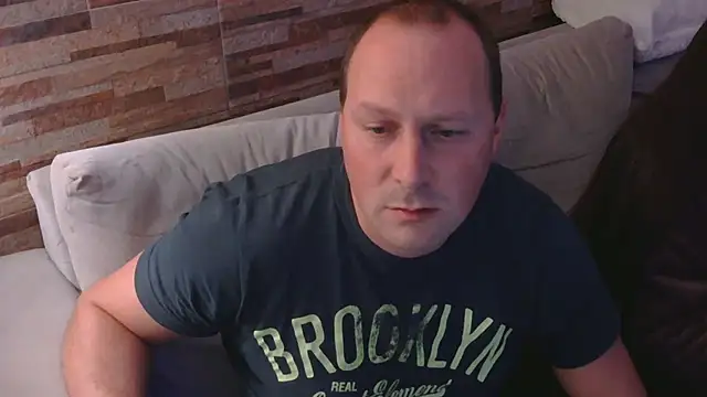 Snapshot of lustonfan chatting on 1, 5, 2026 lustonfan online show from 1, 5, 2026