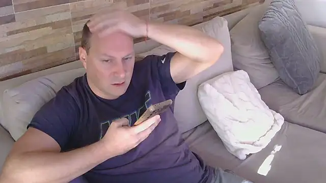 Snapshot of lustonfan chatting on 11, 5, 2026 lustonfan online show from 11, 5, 2026