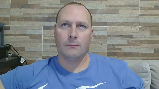 Snapshot of lustonfan chatting on 20, 5, 2026 lustonfan online show from 20, 5, 2026