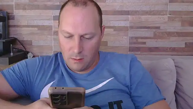 Snapshot of lustonfan chatting on 20, 5, 2026 lustonfan online show from 20, 5, 2026