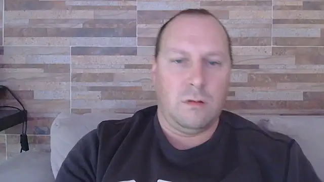 Snapshot of lustonfan chatting on 11, 6, 2026 lustonfan online show from 11, 6, 2026