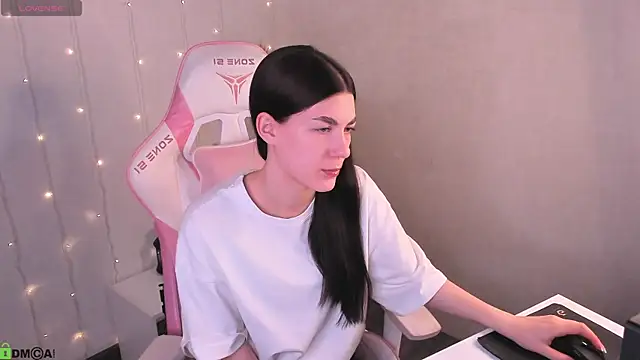 LunaRossaa online show from 1, 4, 2026