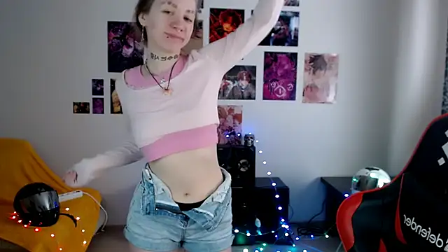 Nica Kawaii online show from 7, 4, 2026