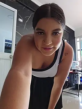Pretty Julieta online show from 16, 7, 2026