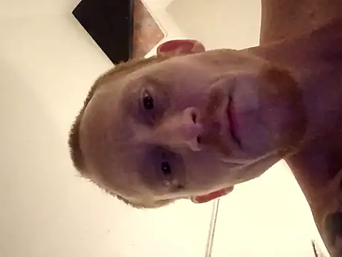 Lovemcurvy69 online show from 5, 4, 2026