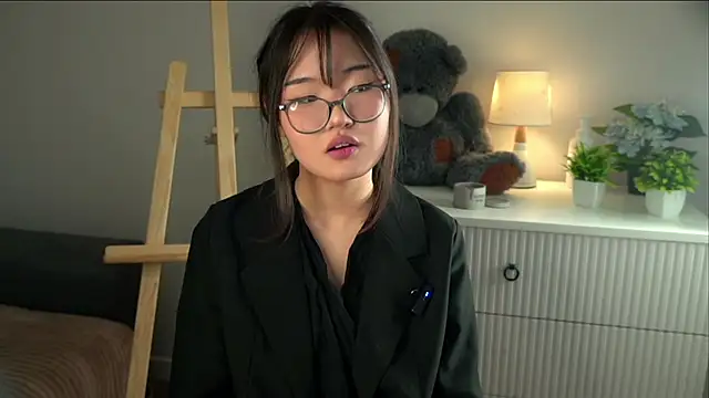 NelleMihalko online show from 12, 3, 2026