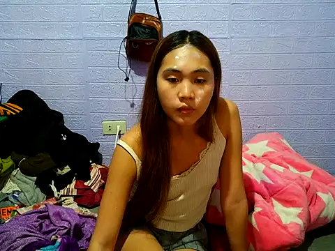 Snapshot of aina2003 chatting on 31, 5, 2026 aina2003 online show from 31, 5, 2026