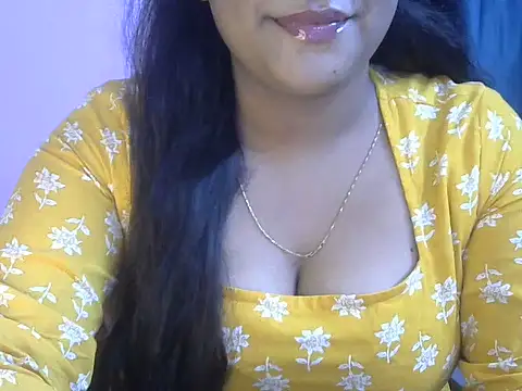 Snapshot of QUEEN-OF-QUEEN chatting on 8, 7, 2026 QUEEN-OF-QUEEN online show from 8, 7, 2026
