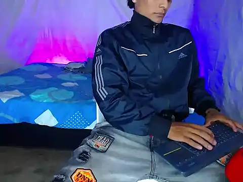 Snapshot of TAURUS_5 chatting on 8, 3, 2026 TAURUS 5 online show from 8, 3, 2026