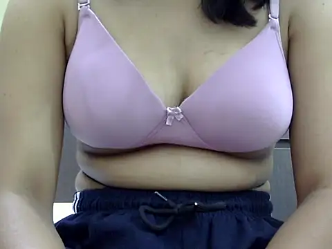 Snapshot of kAVYA_05 chatting on 28, 4, 2026 kAVYA 05 online show from 28, 4, 2026