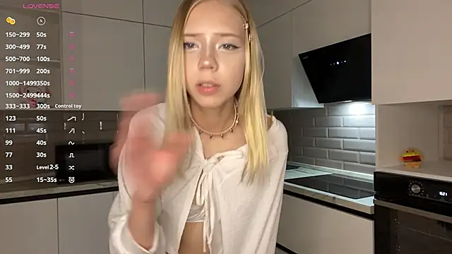 Snapshot of AliceGorley chatting on 1, 5, 2026 AliceGorley online show from 1, 5, 2026