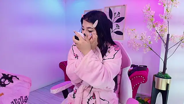 Snapshot of Miia__owens chatting on 17, 7, 2026 Miia owens online show from 17, 7, 2026