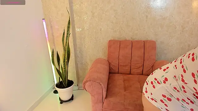 Snapshot of Dulcee_Alexa chatting on 16, 4, 2026 Dulcee Alexa online show from 16, 4, 2026
