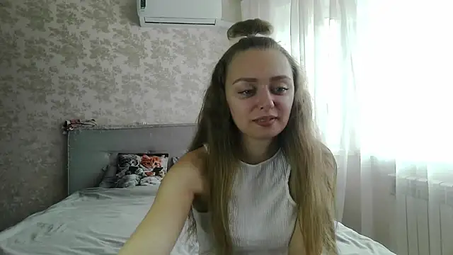 MysticGlimmer online show from 20, 4, 2026