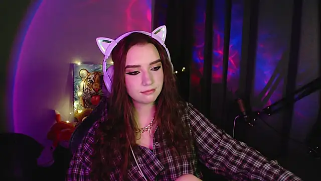Snapshot of Celia_Sensual_ chatting on 8, 6, 2026 Celia Sensual online show from 8, 6, 2026
