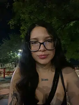 Petite Artemis online show from 7, 4, 2026