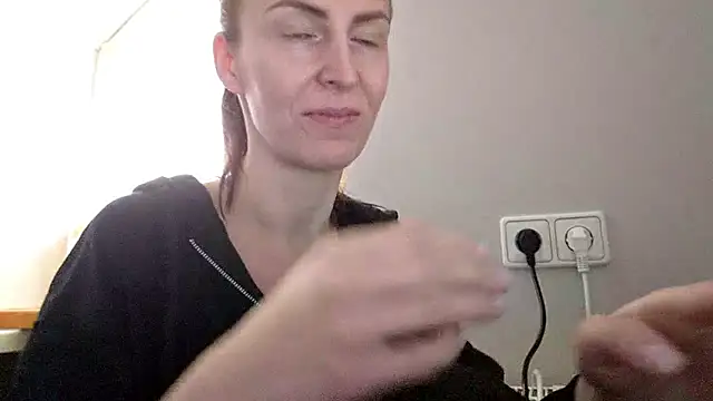 Snapshot of AnnaTight chatting on 28, 4, 2026 AnnaTight online show from 28, 4, 2026