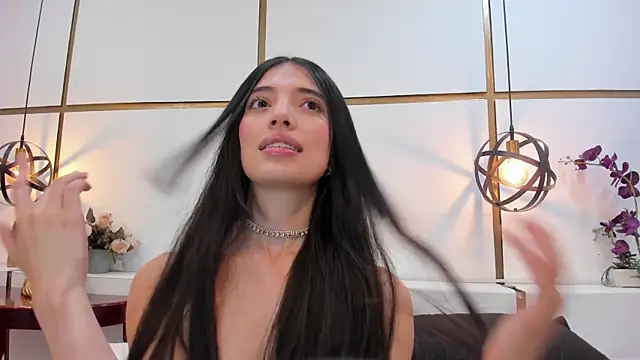 Snapshot of Cynthia1Fox chatting on 19, 5, 2026 Cynthia1Fox online show from 19, 5, 2026
