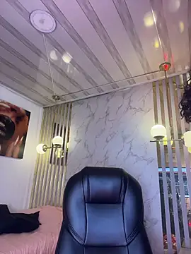 Catalinaa01 online show from 23, 4, 2026