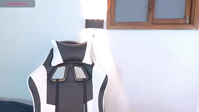 Catalinaa01 online show from 16, 7, 2026