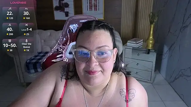 Snapshot of Astrid1_s chatting on 5, 5, 2026 Astrid1 s online show from 5, 5, 2026